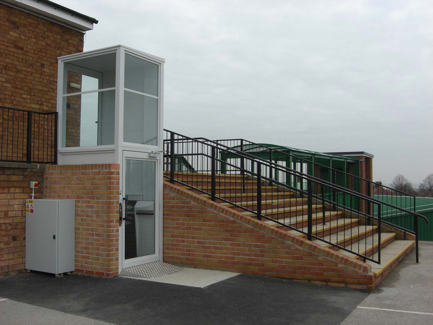 External Platform Lift | Invalifts