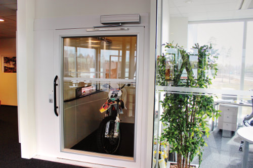Large Commercial Platform Lifts | Invalifts